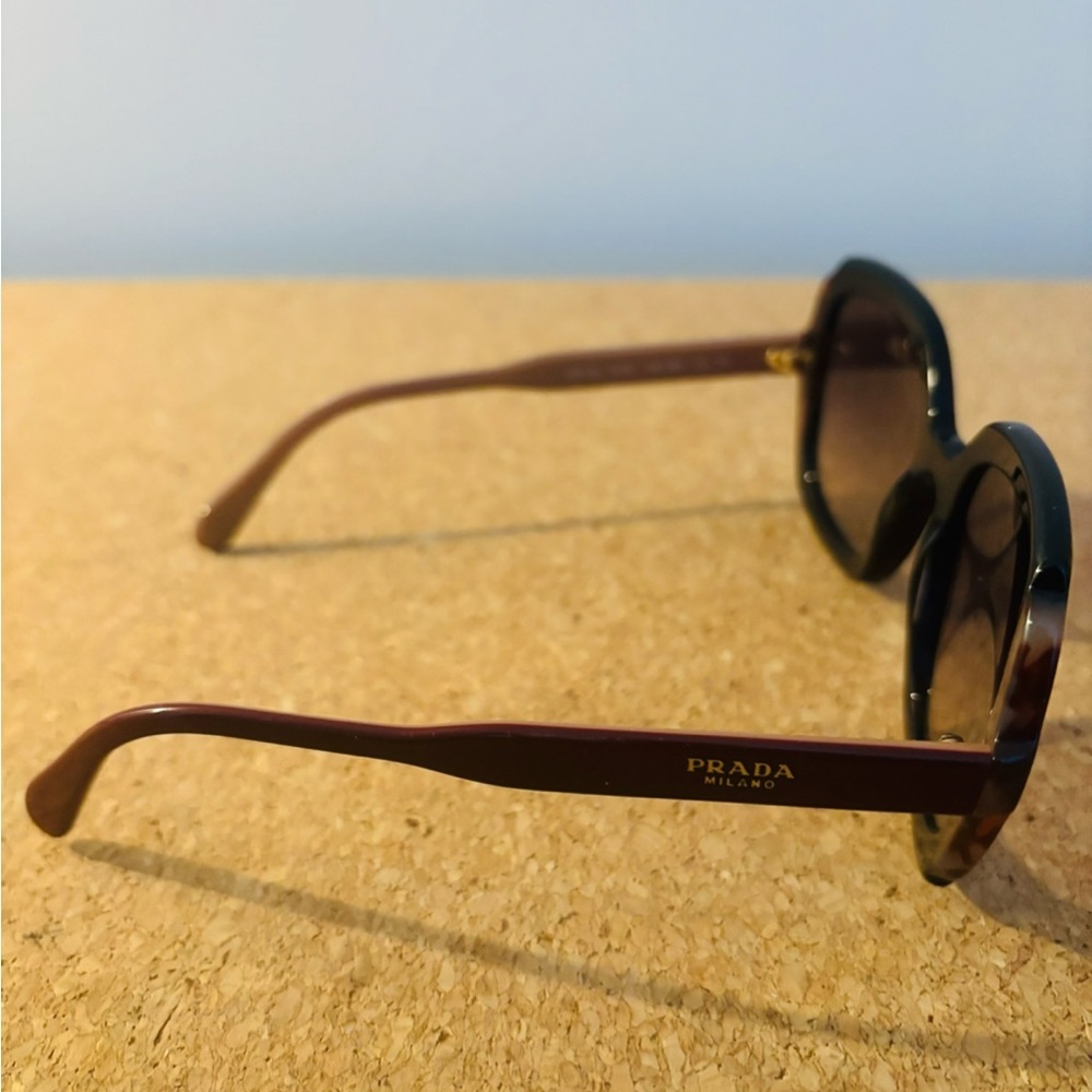 "PRADA" sunglasses - Picture 2 of 5